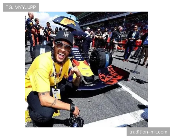 Foden 在比赛中表现稳健，重磅装备助力球队取得胜利