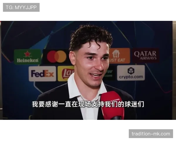 阿尔瓦雷斯训练完直接去超市抢购100个鸡蛋，这自律程度谁懂啊